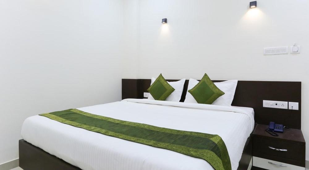 Majestic Inn Τσενάι Εξωτερικό φωτογραφία