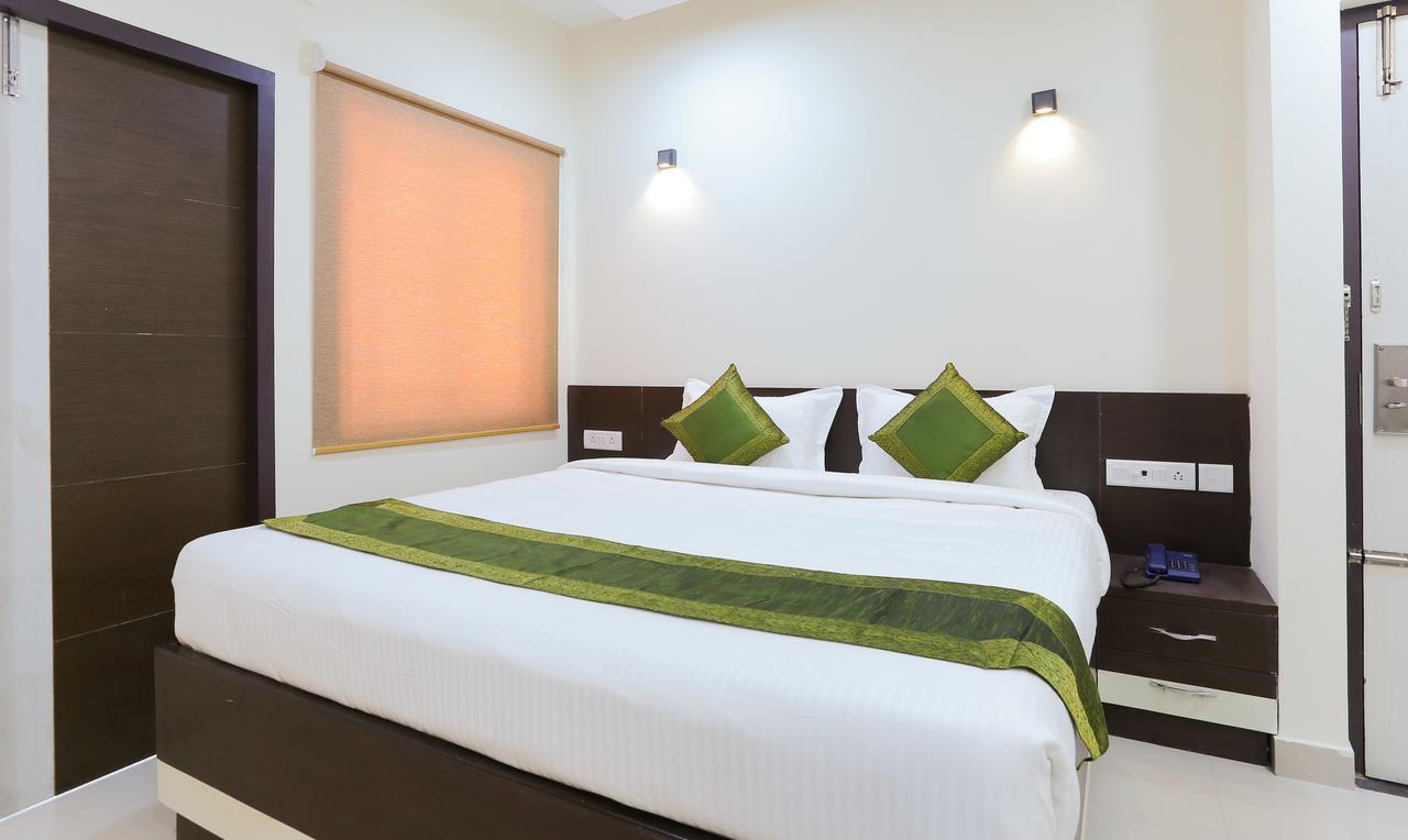 Majestic Inn Τσενάι Εξωτερικό φωτογραφία